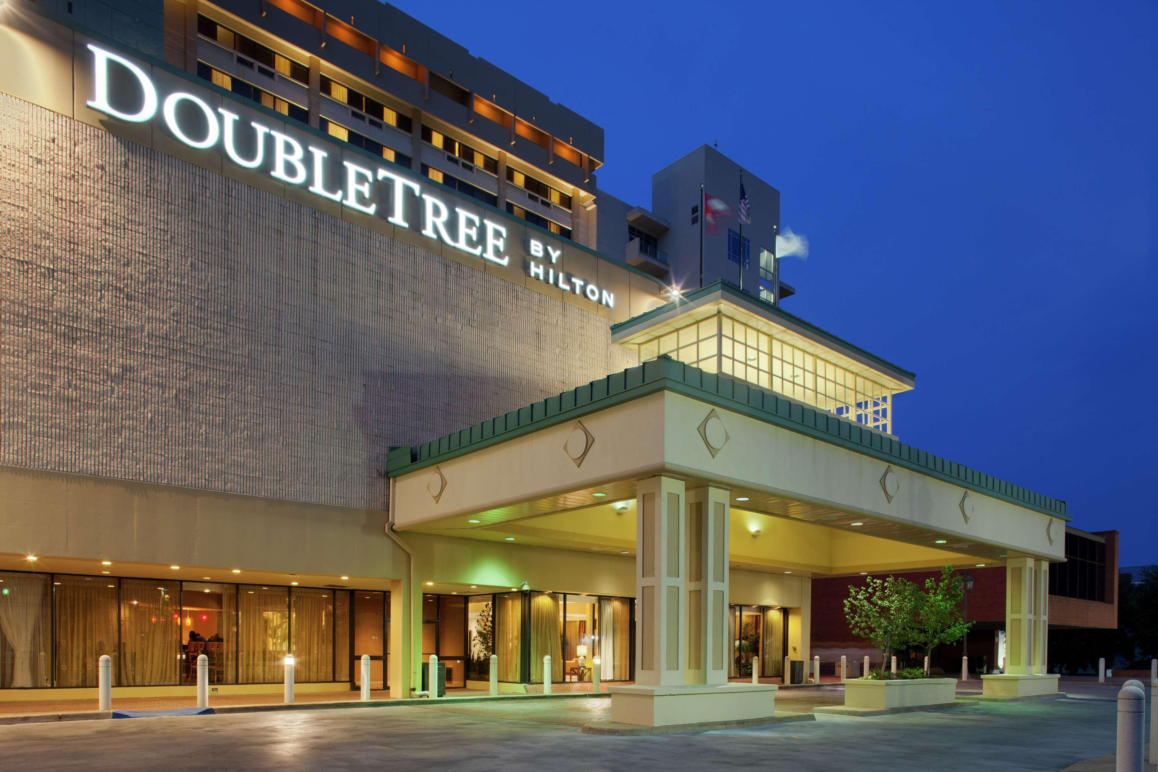 Doubletree By Hilton Little Rock Hotel Exterior photo